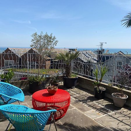 Апартаменты The Retro Retreat With Free Parking Гастингс Экстерьер фото